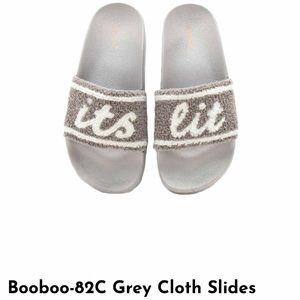 “It’s Lit” slide Size 8